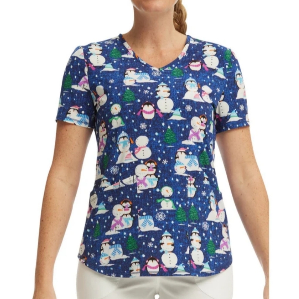 Women's Scrub Top Size 2XL Snowman Winter Penguin ScrubStar NWT